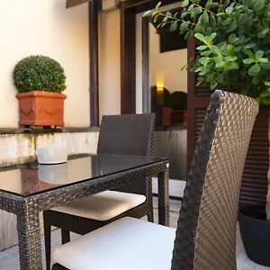 *** Affittacamere Intown Luxury House Italia