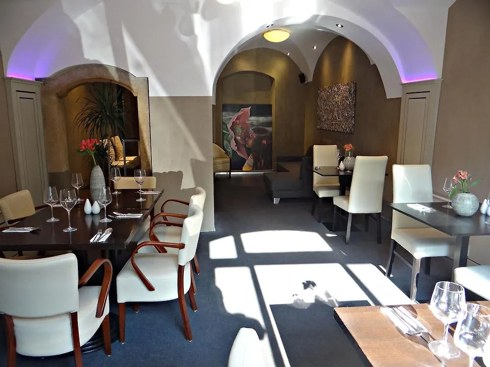 Hotel U Kříže Praha 3*,  Česká republika